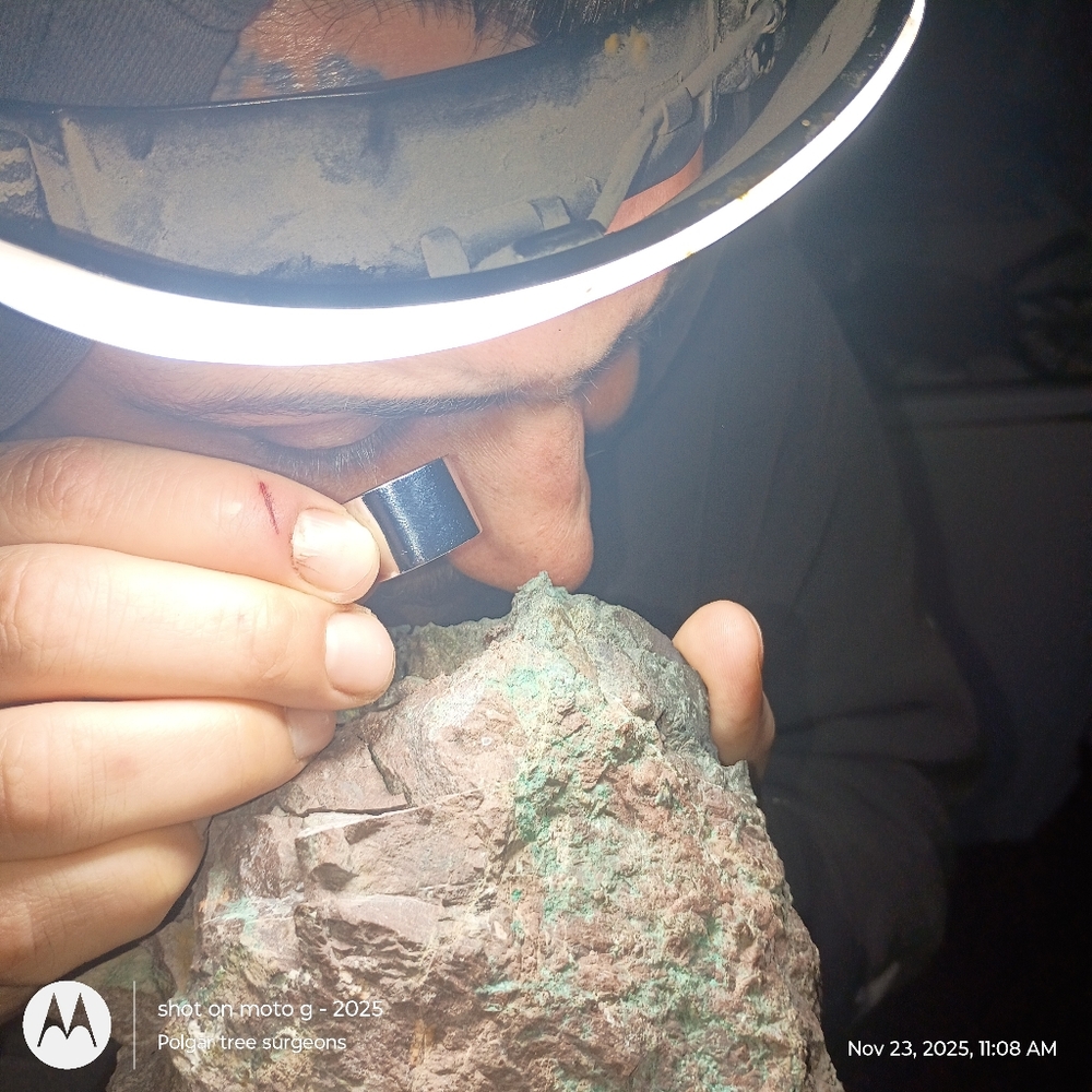Specimens | Mineralogical & Geological high-end mineral collectors worldwide